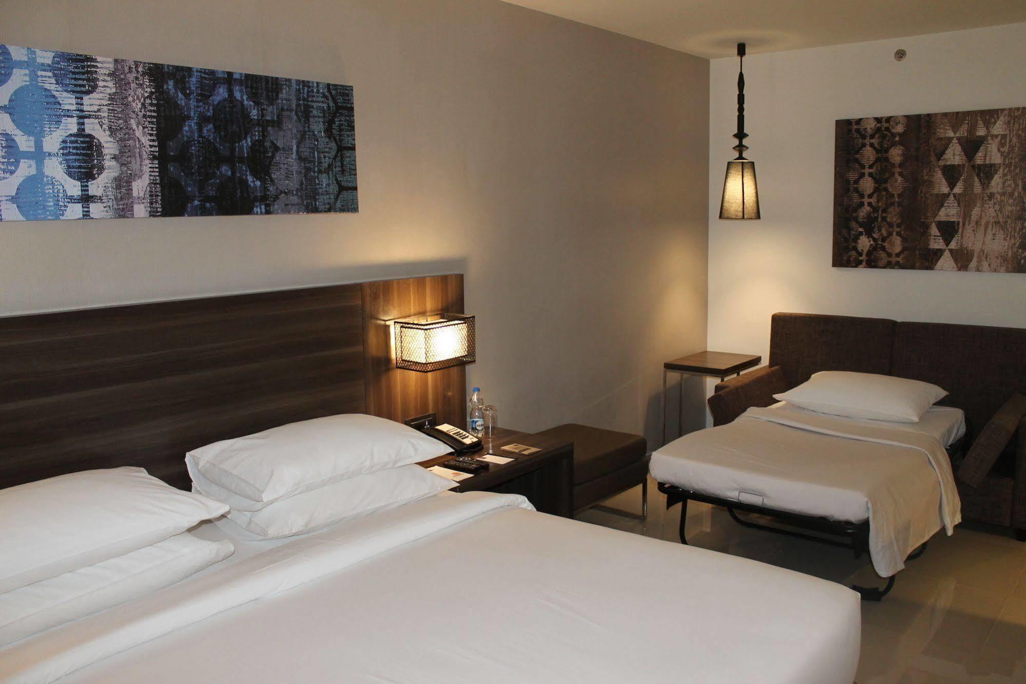 The Residency Towers, Rameswaram Hotel Eksteriør billede